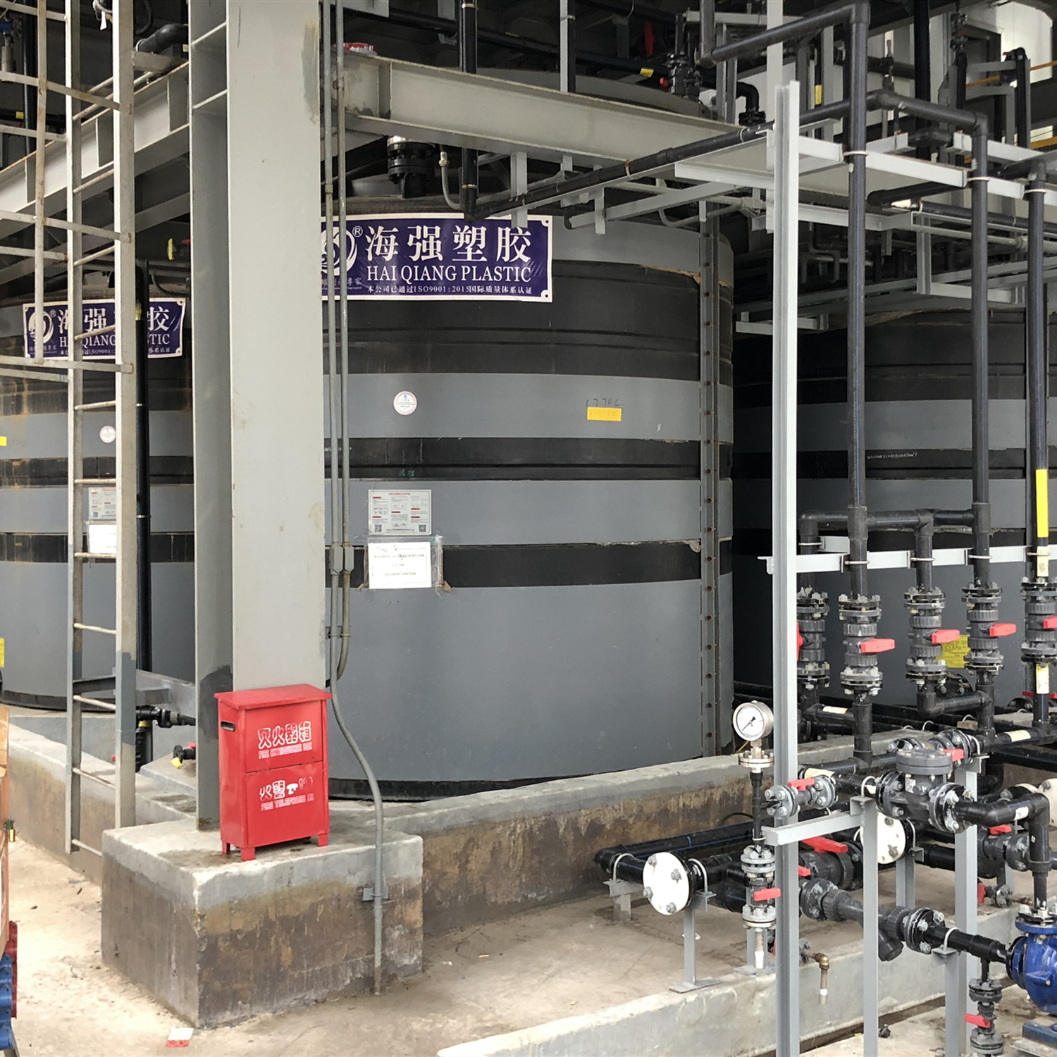 雙氧水儲(chǔ)罐的進(jìn)料、出料